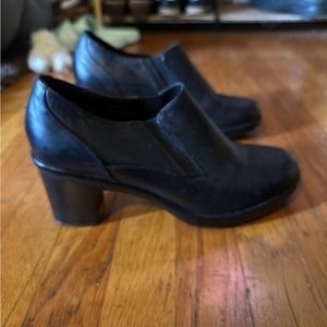 Dansko slip on heeled booties size 37